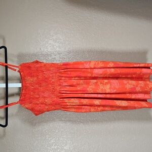 Large Universal Thread Dress